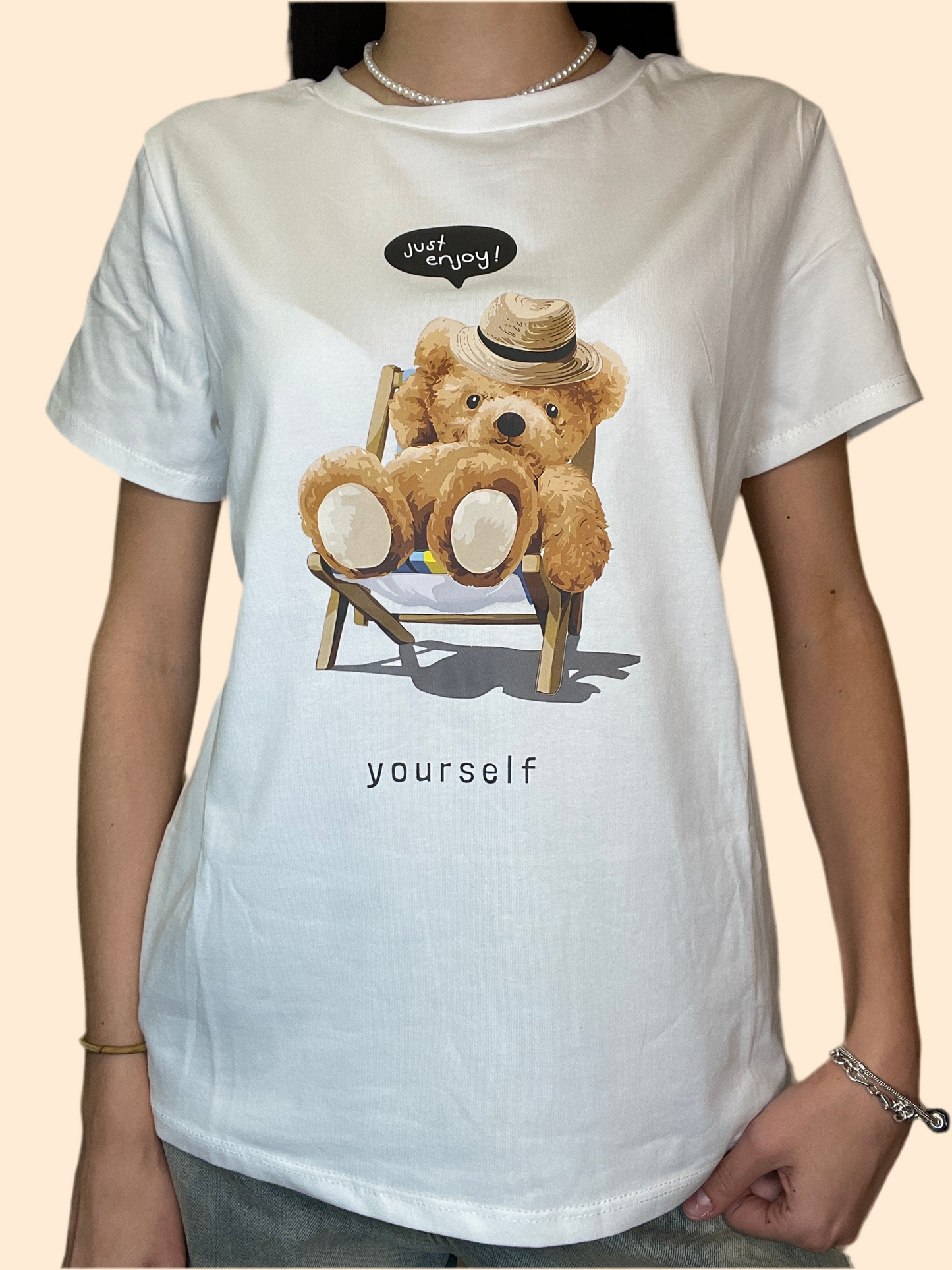 T-shirt enjoy