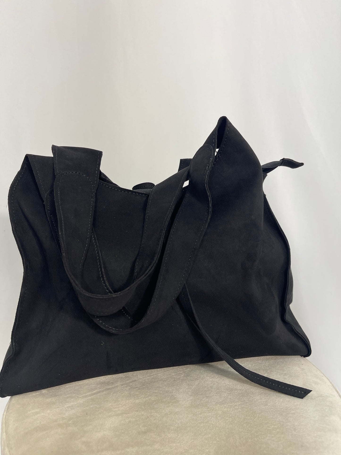 Borsa Nora