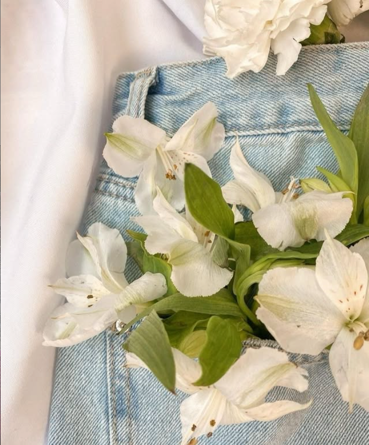 Il tuo nuovo punto di riferimento per lo shopping online. Su&nbsp;White Abbigliamento&nbsp;la moda è una questione di qualità. Offriamo una vasta gamma di capi selezionati per garantirti il miglior fit e tessuti che durano nel tempo. 