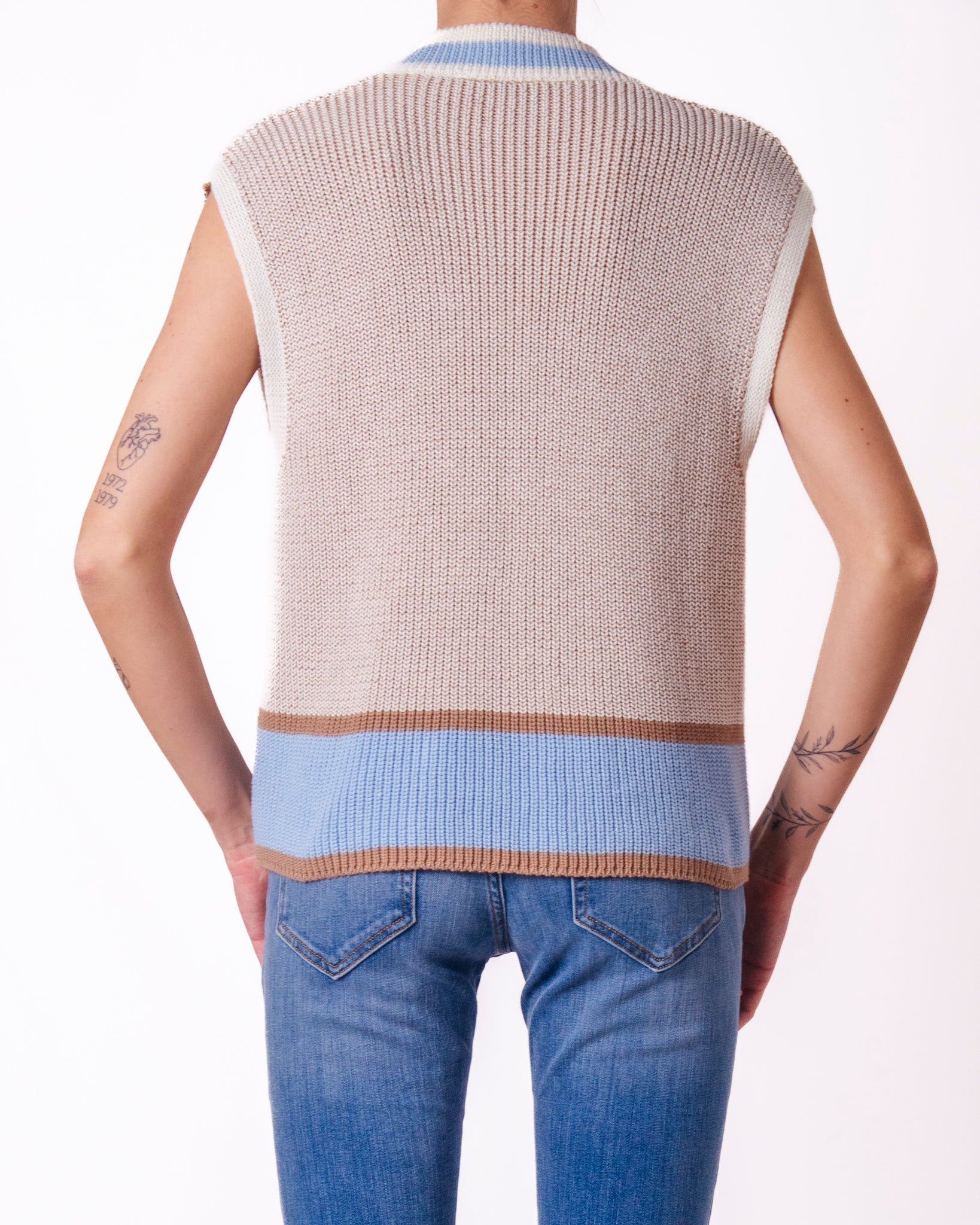 Gilet in Maglia a Coste Scollo V con Profili a Righe Donna  -  82612KA