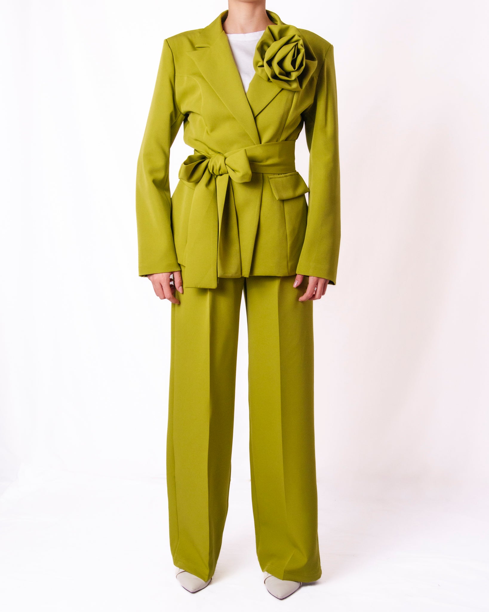 Completo blazer e pantalone wide leg con rosa applicata Donna  -  25119BO