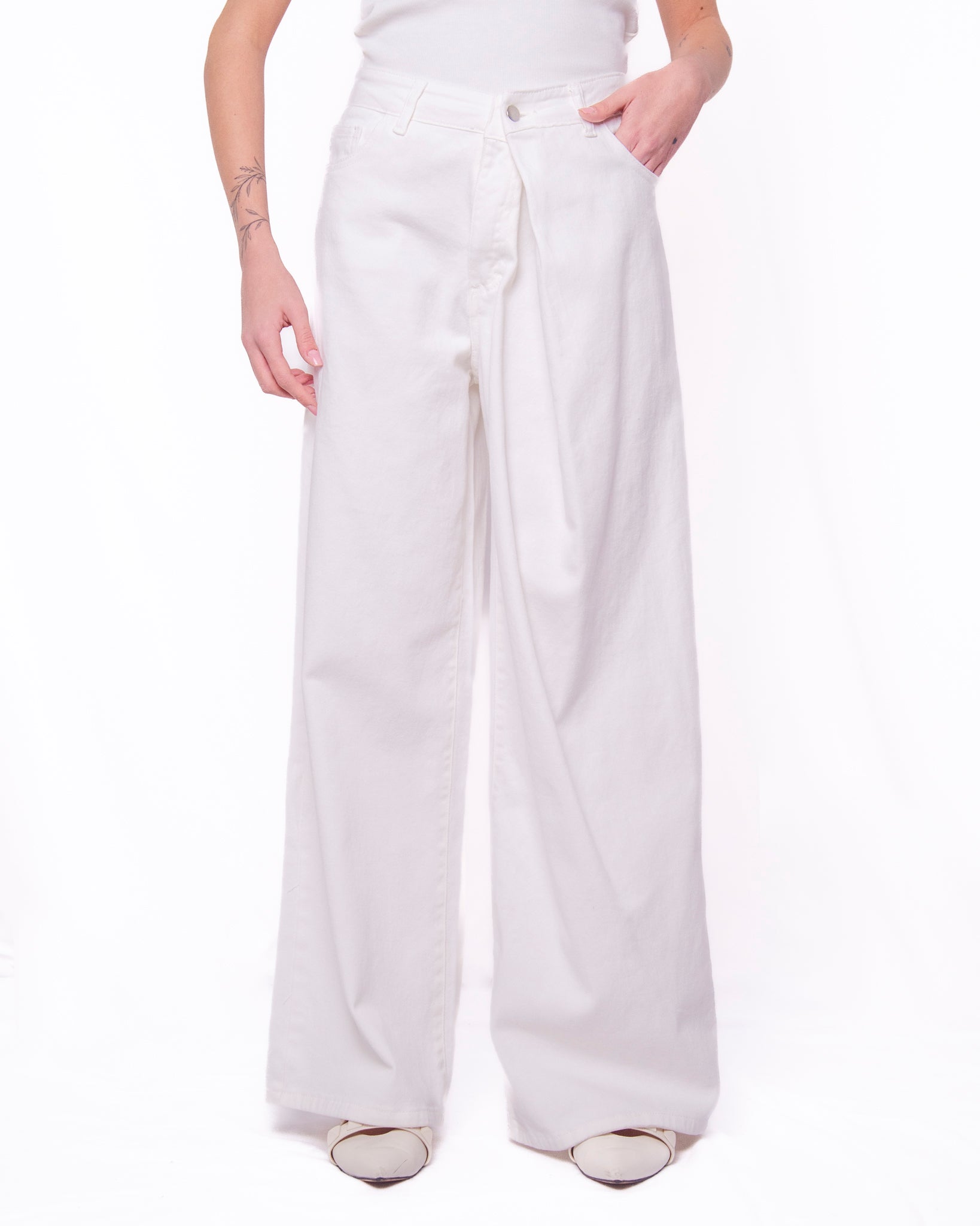 Jeans wide leg vita alta pince frontale Donna  -  BIK26KA