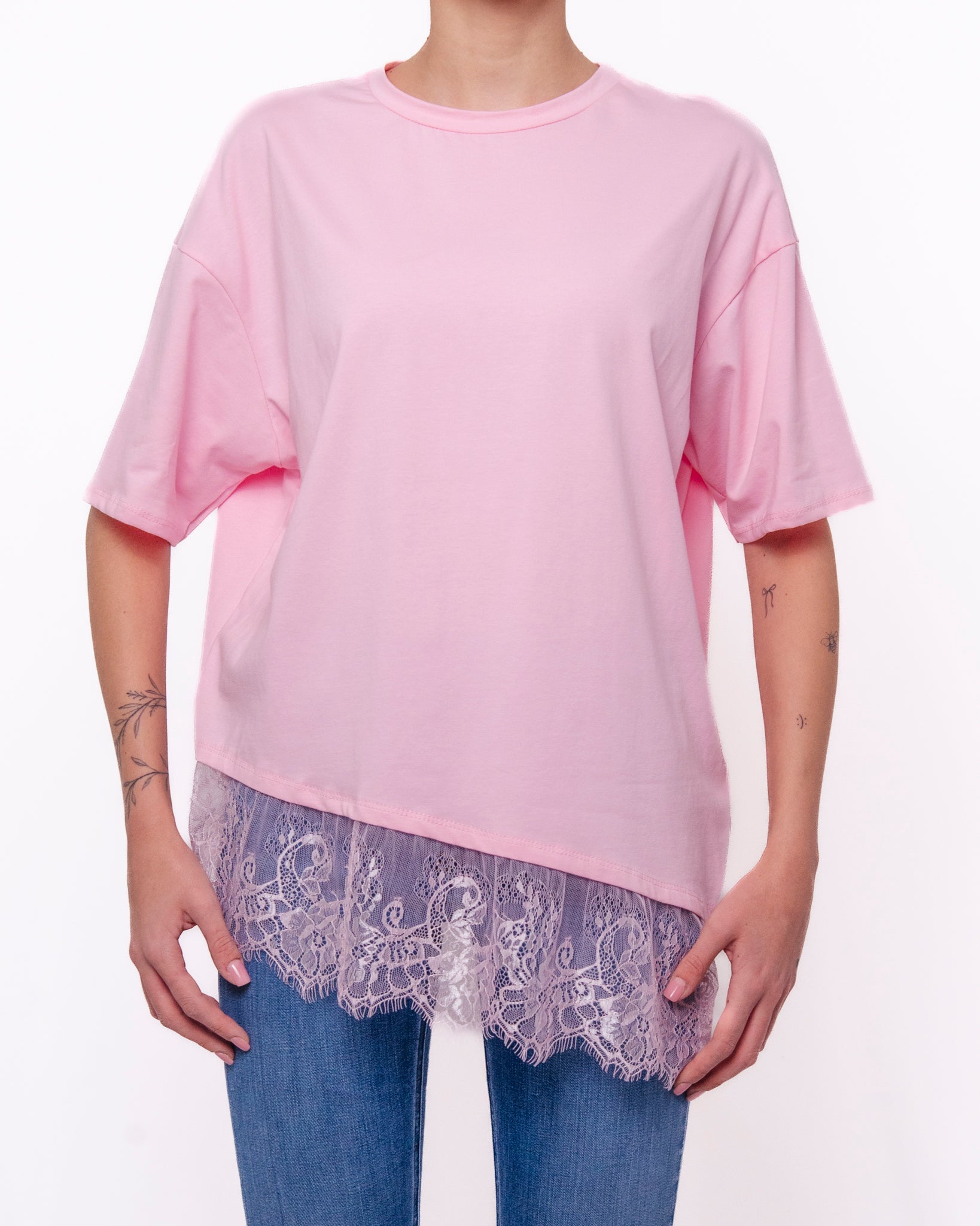 T-shirt Oversize con Orlo in Pizzo Asimmetrico Donna  -  8516KA