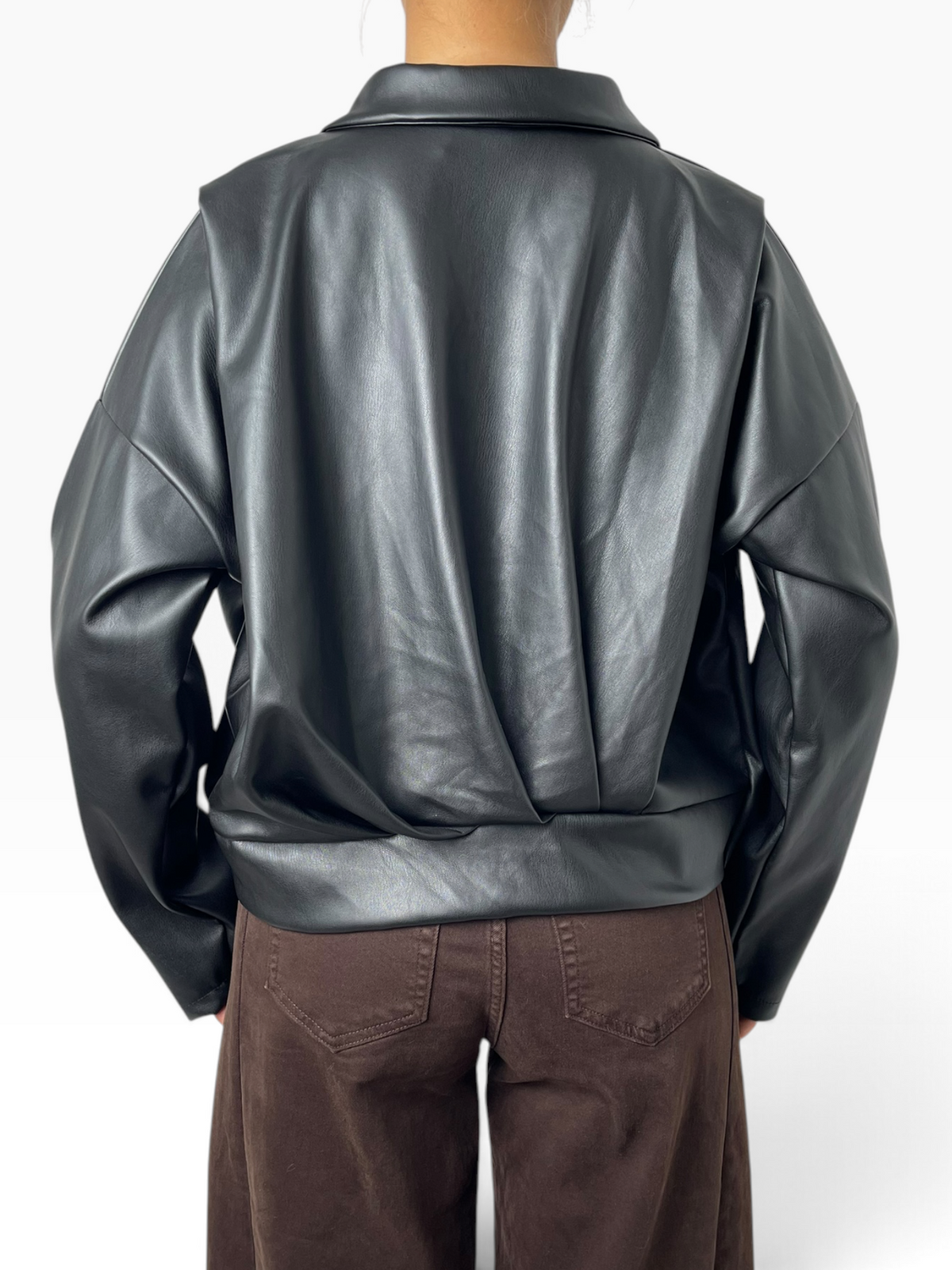 Giubbino oversize in ecopelle con zip Donna  -  25340KA