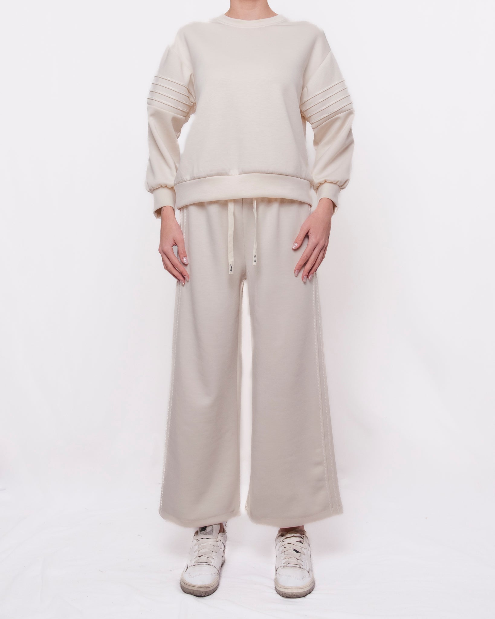 Tuta loungewear felpa e pantalone wide leg cuciture a contrasto Donna  -  6753V