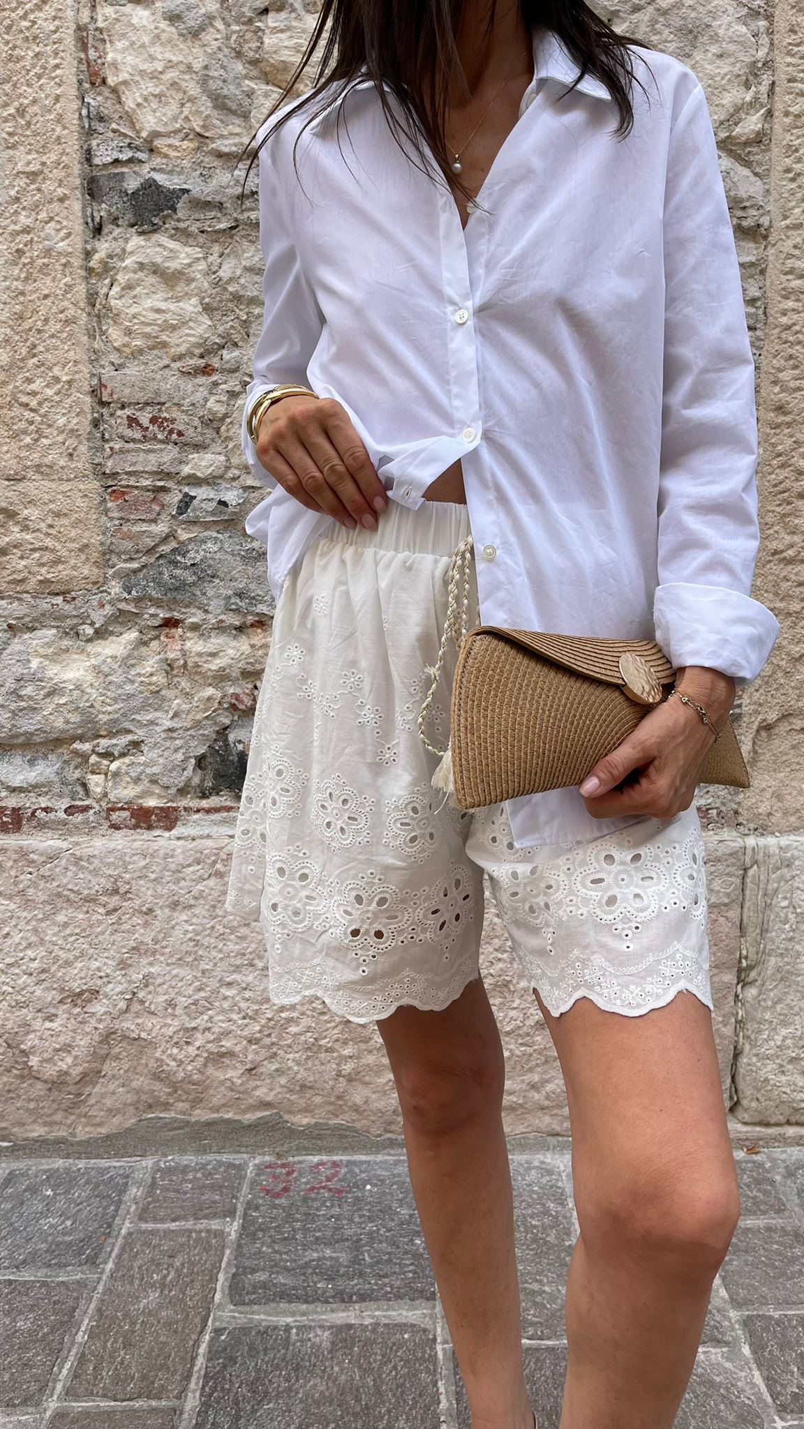 Bermuda in Sangallo con Ricamo Floreale Donna  -  18092F