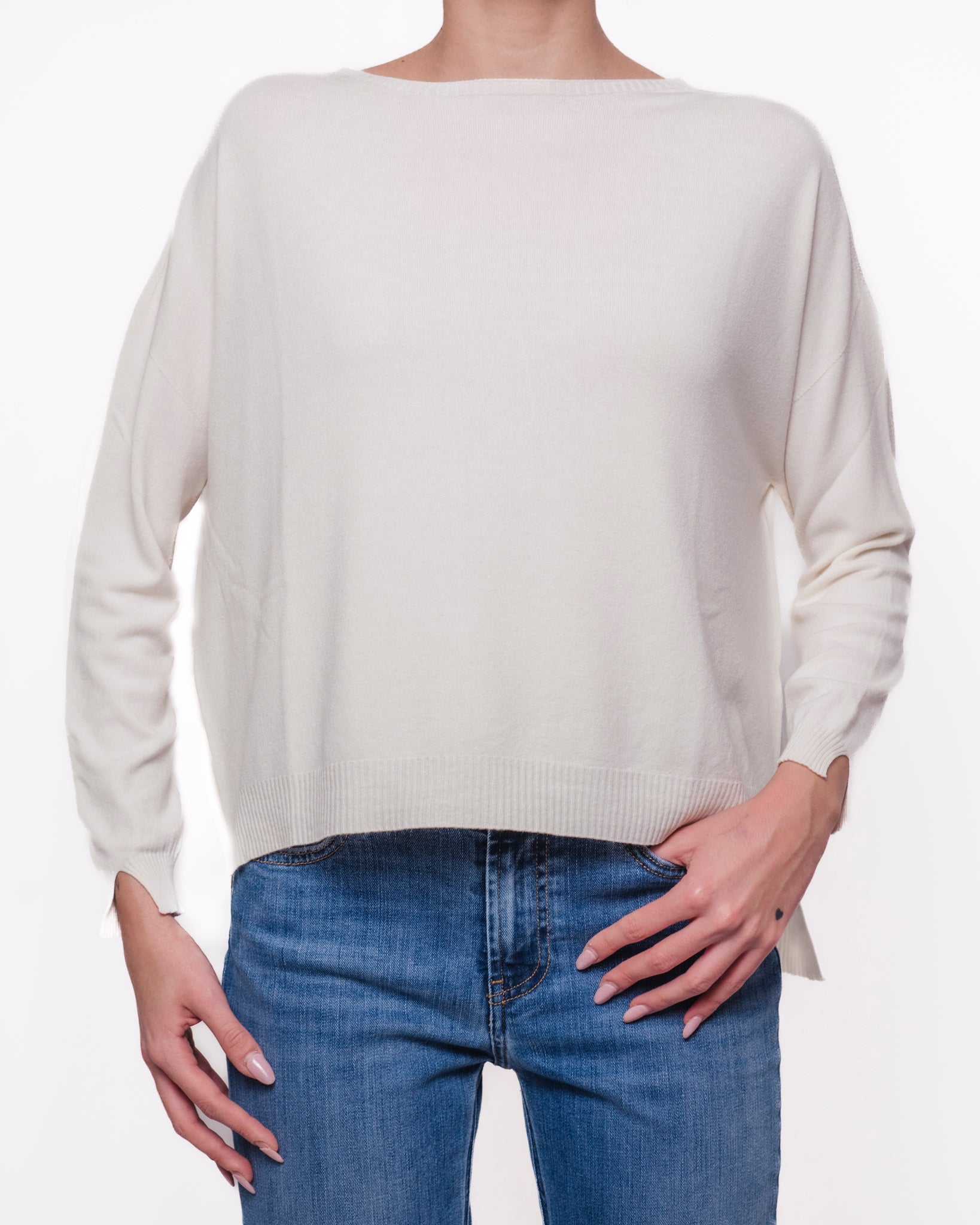 Maglia oversize maniche lunghe scollatura a barca Donna  -  F0200231