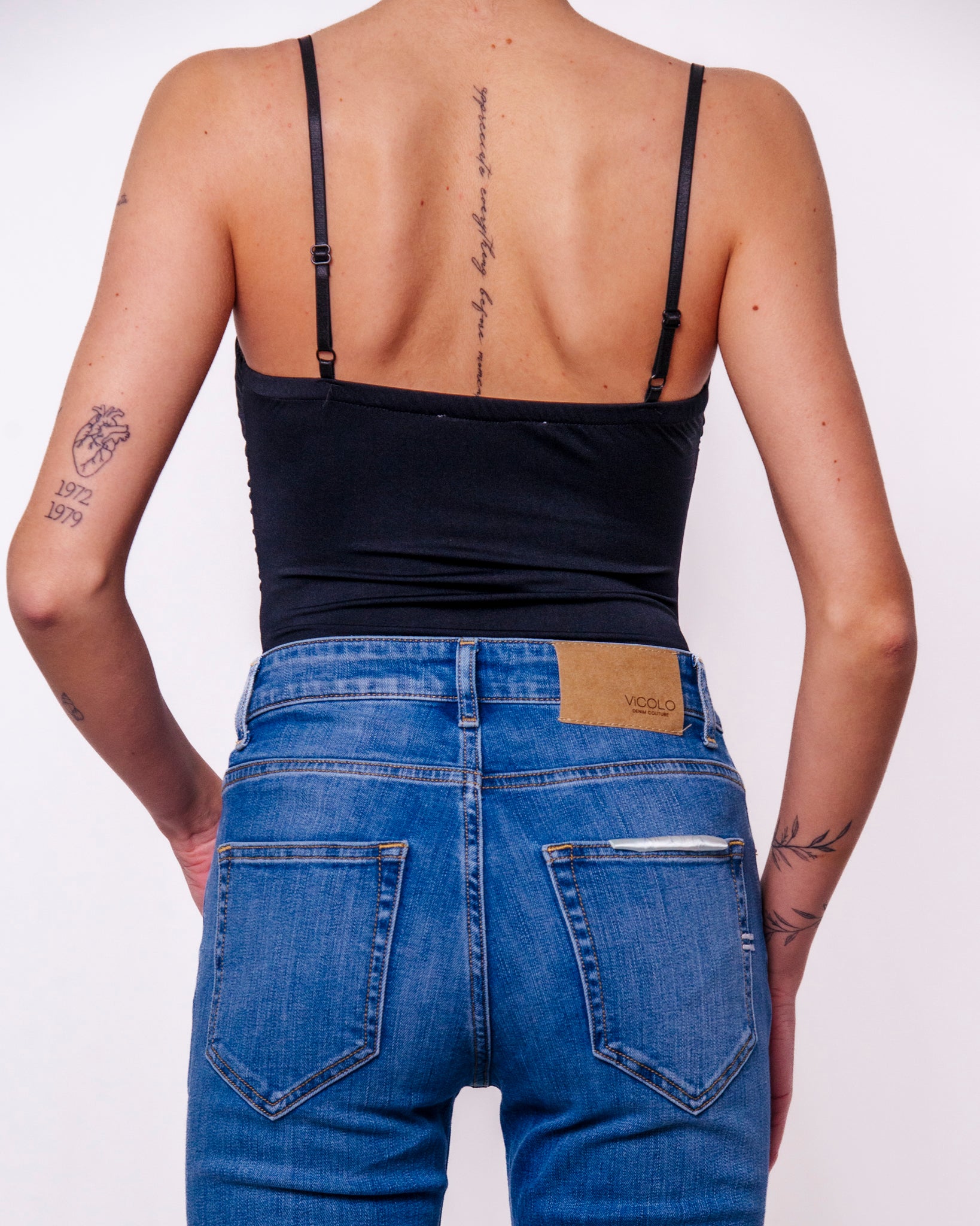 Body Aderente Scollo V Profondo con Spalline Sottili Donna  -  3804BO