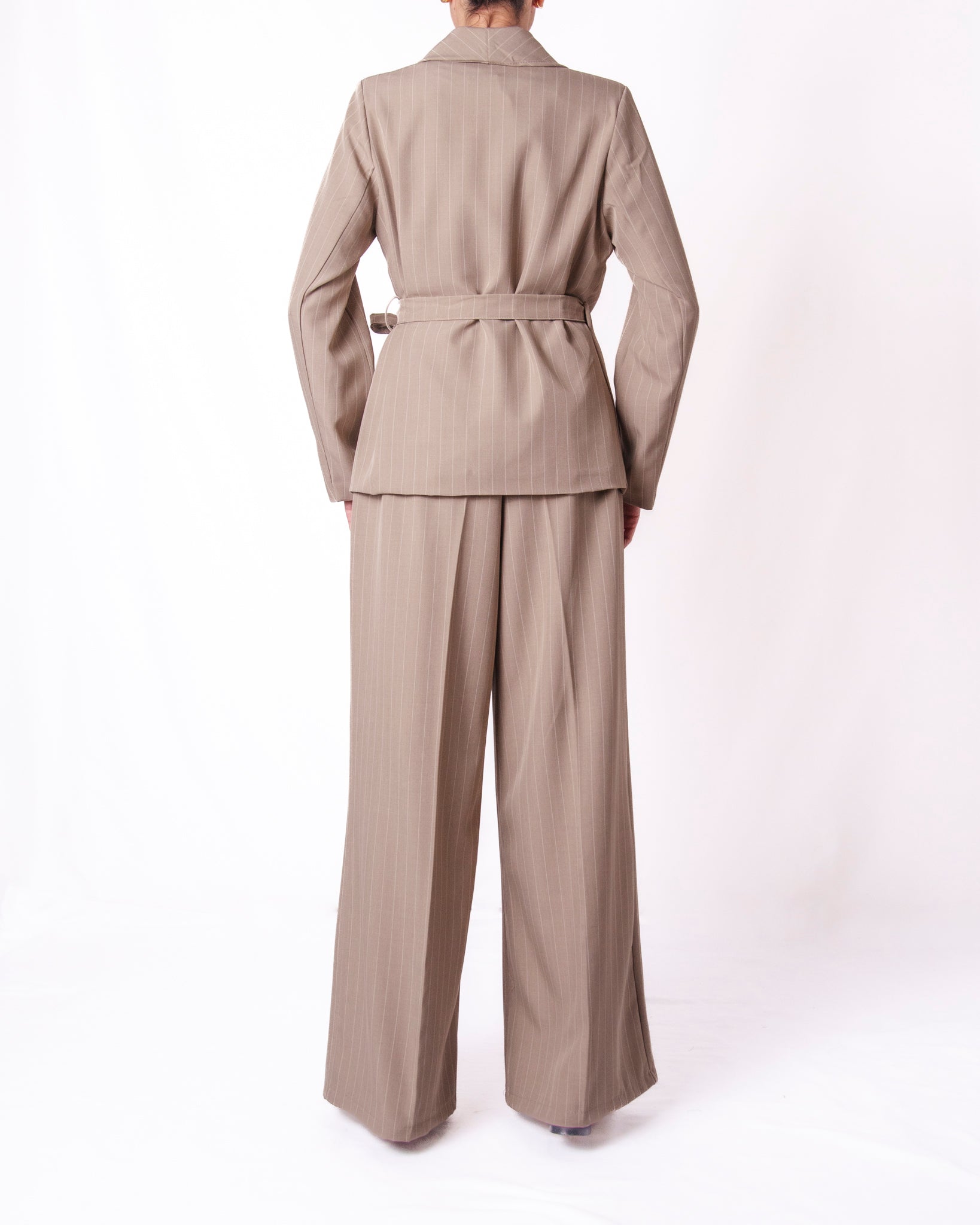 Completo blazer a portafoglio e pantalone gessato wide leg Donna  -  570852V