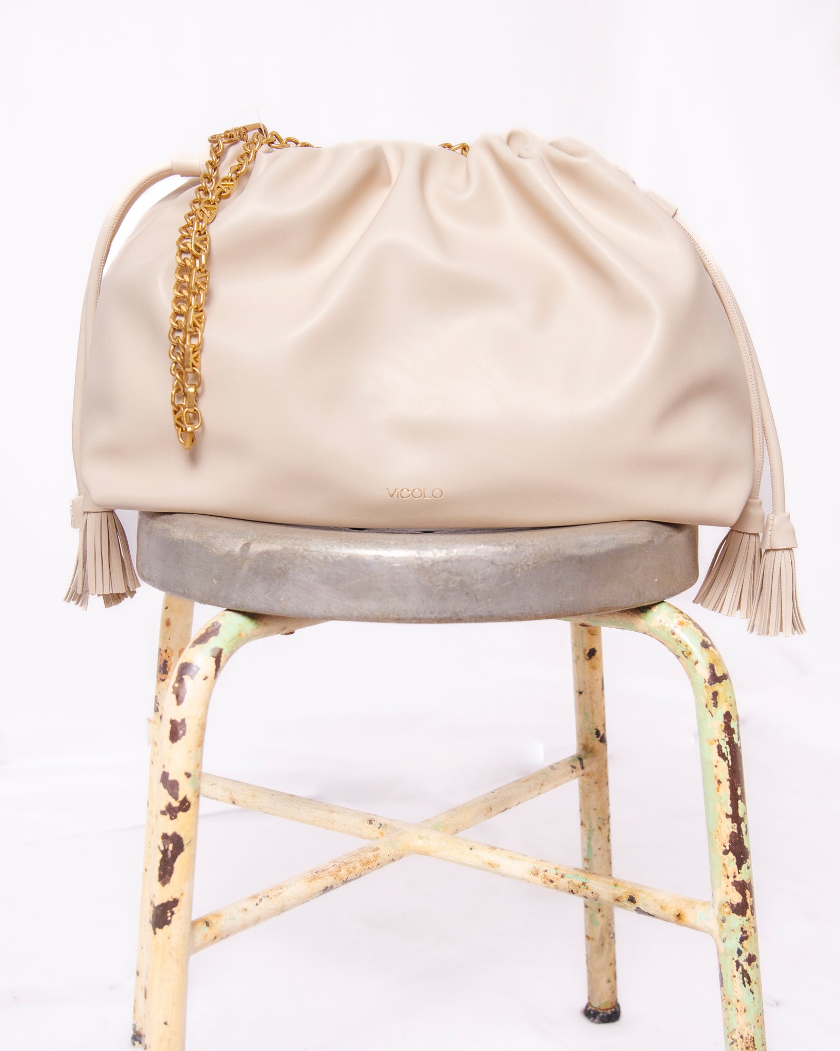 Borsa Hobo in Ecopelle con Catena Dorata e Nappine Donna  -  XAB0034