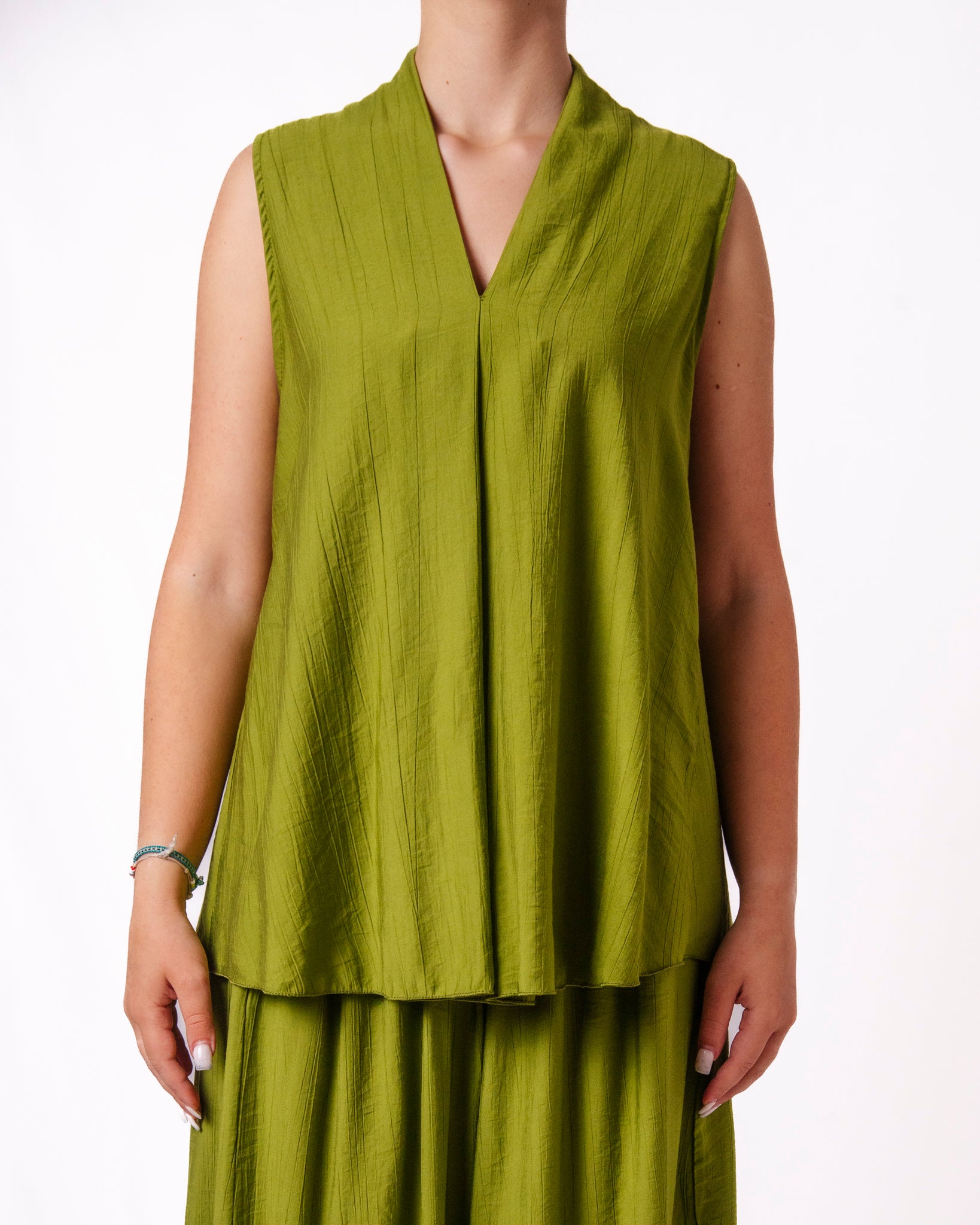 Blusa senza maniche scollo a V tessuto fluido Donna  -  26183CL