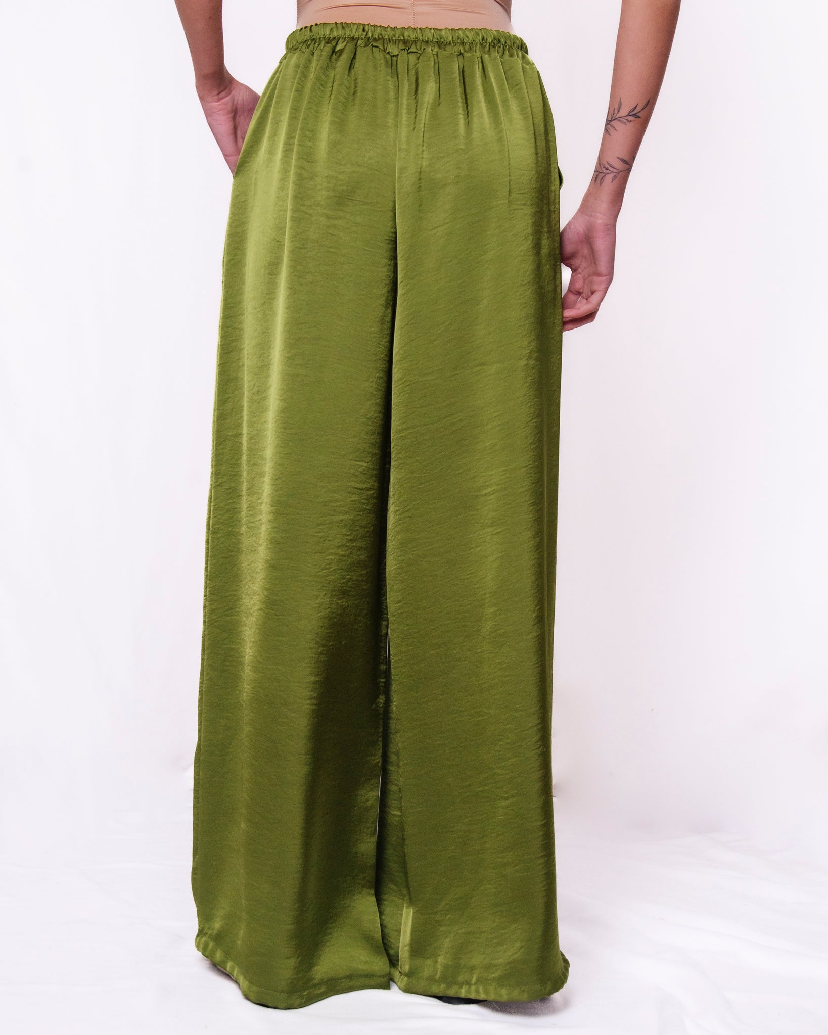 Pantaloni wide leg effetto raso elastico in vita Donna  -  3991BO